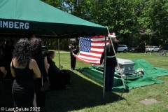 Last-Salute-military-funeral-guard-78