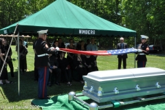 Last-Salute-military-funeral-guard-81