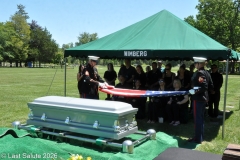 Last-Salute-military-funeral-guard-86