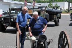 Last-Salute-military-funeral-guard-38