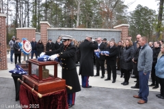 Last-Salute-military-funeral-guard-127