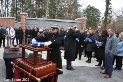 Last-Salute-military-funeral-guard-138