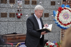 Last-Salute-military-funeral-guard-21