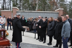 Last-Salute-military-funeral-guard-45