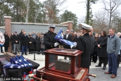Last-Salute-military-funeral-guard-76