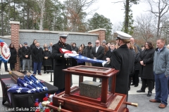 Last-Salute-military-funeral-guard-77
