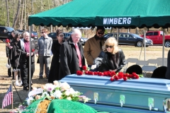 Last-Salute-military-funeral-guard-141