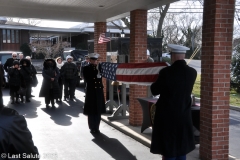 Last-Salute-military-funeral-guard-77