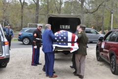 Last-Salute-military-funeral-guard-13