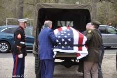 Last-Salute-military-funeral-guard-14