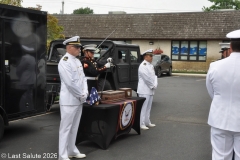 Last-Salute-military-funeral-guard-38