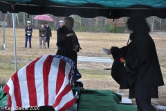 Last-Salute-military-funeral-guard-27