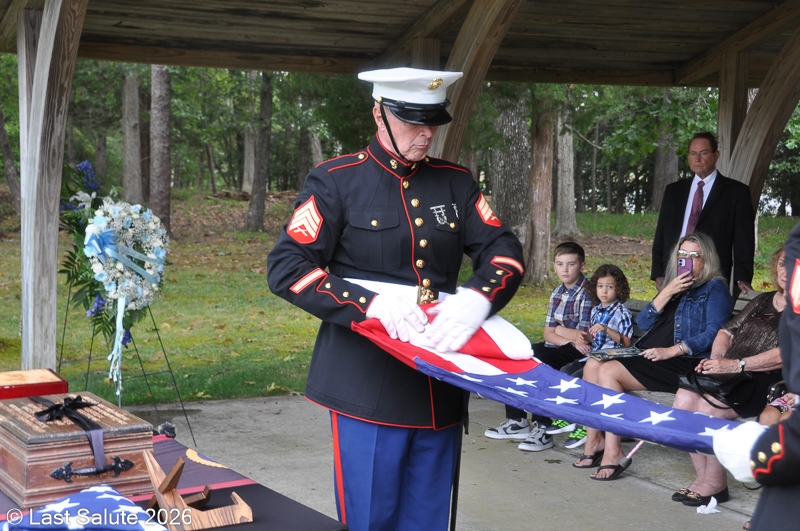 Last-Salute-military-funeral-guard-102