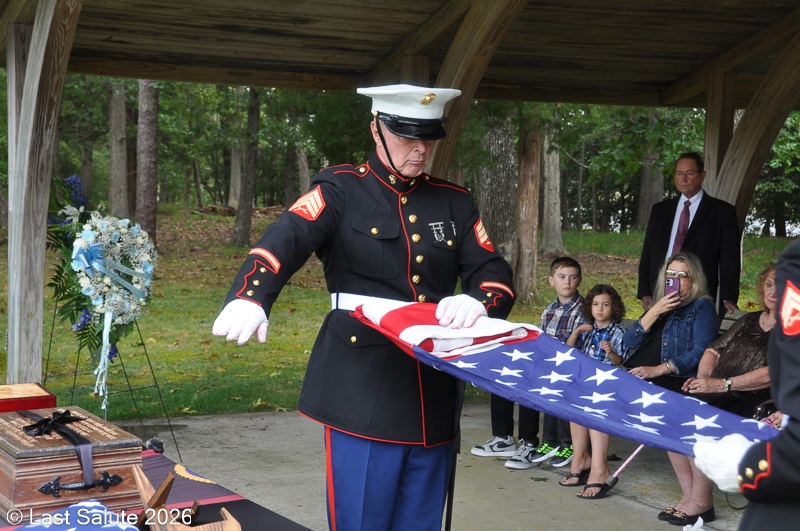 Last-Salute-military-funeral-guard-103