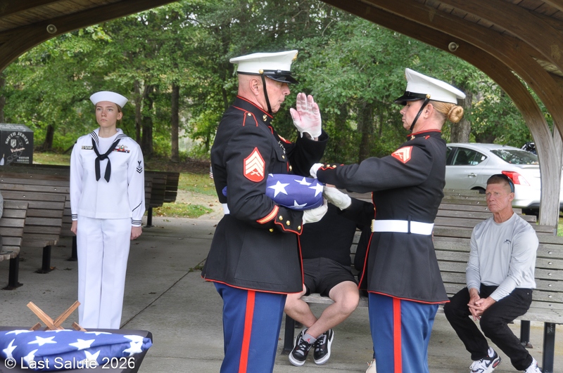 Last-Salute-military-funeral-guard-108