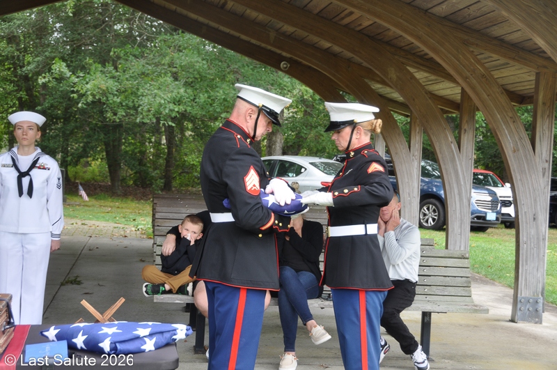Last-Salute-military-funeral-guard-113