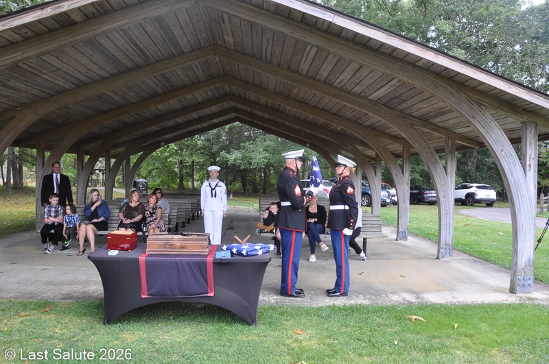 Last-Salute-military-funeral-guard-116