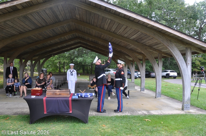 Last-Salute-military-funeral-guard-117