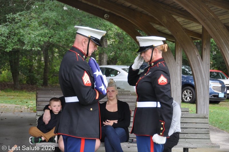 Last-Salute-military-funeral-guard-120