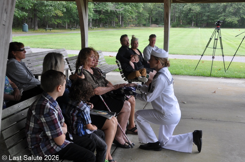 Last-Salute-military-funeral-guard-125
