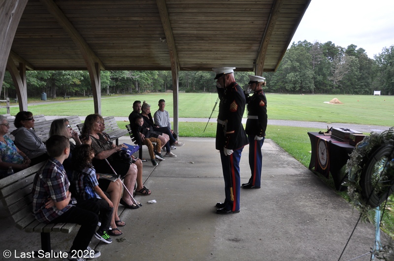 Last-Salute-military-funeral-guard-132