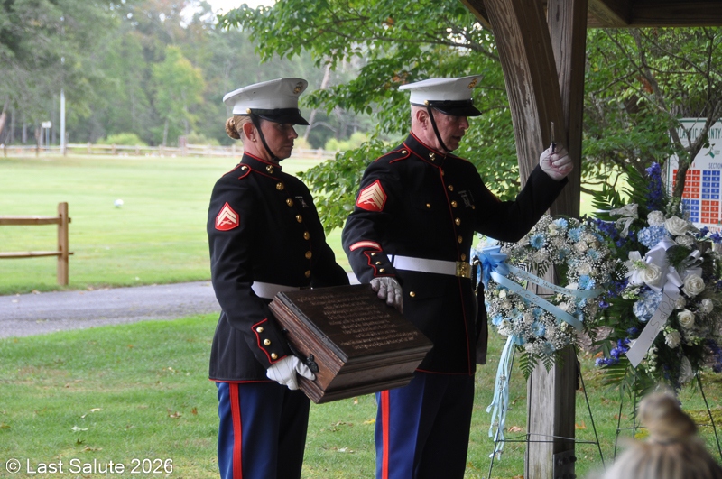 Last-Salute-military-funeral-guard-29
