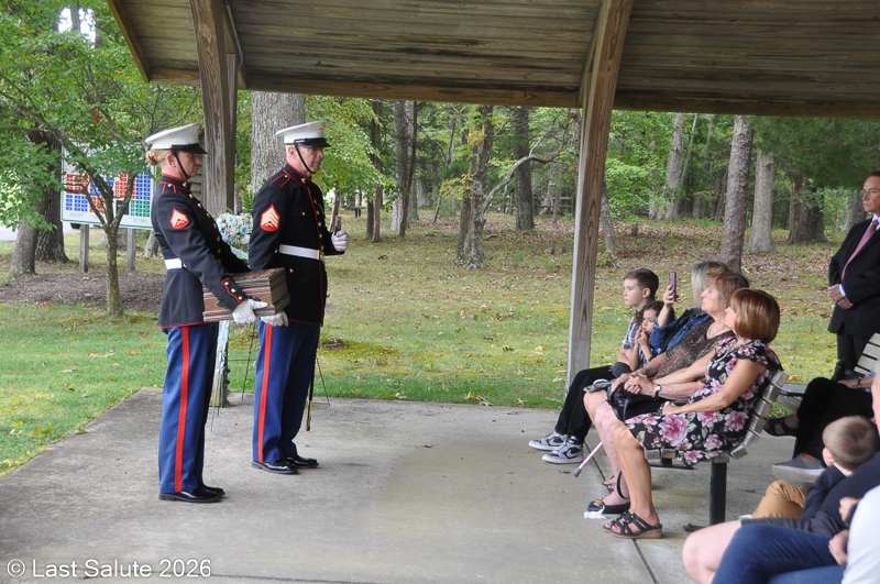 Last-Salute-military-funeral-guard-33