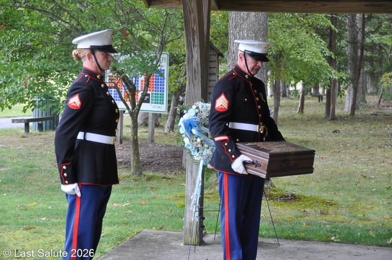 Last-Salute-military-funeral-guard-39