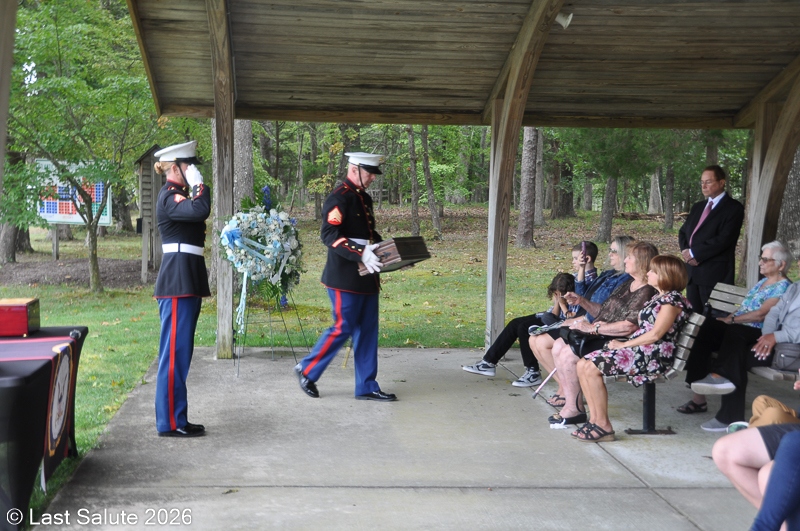 Last-Salute-military-funeral-guard-40