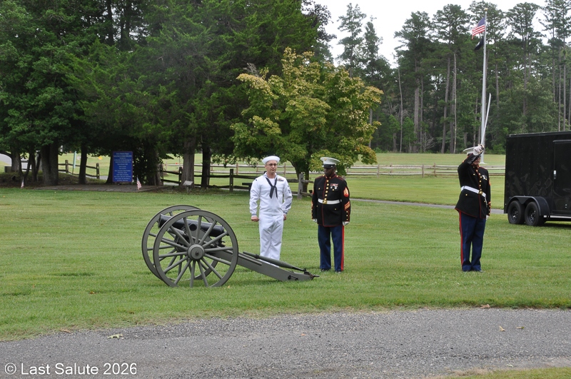 Last-Salute-military-funeral-guard-51