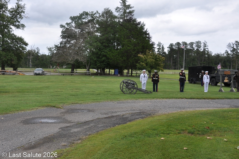 Last-Salute-military-funeral-guard-54
