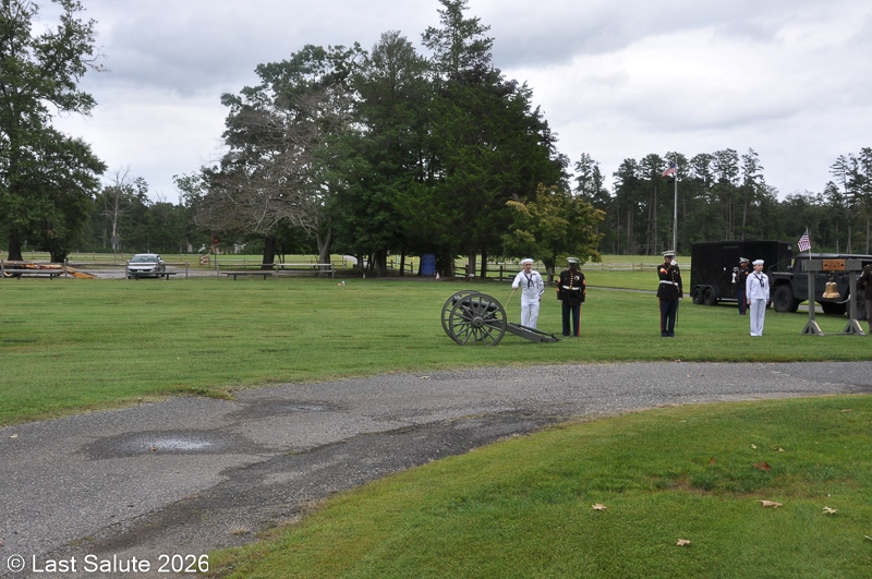 Last-Salute-military-funeral-guard-58