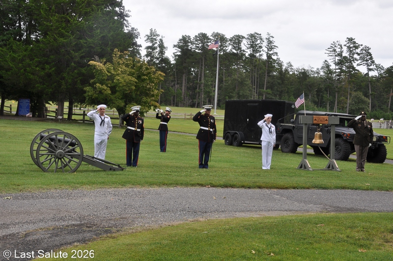 Last-Salute-military-funeral-guard-65