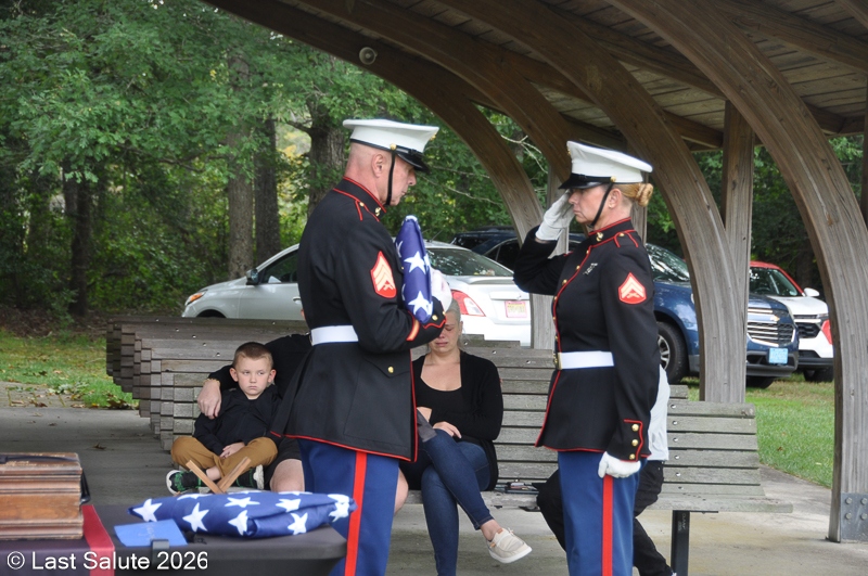 Last-Salute-military-funeral-guard-76