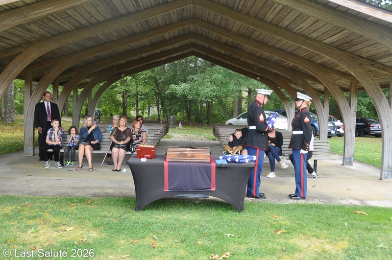 Last-Salute-military-funeral-guard-77
