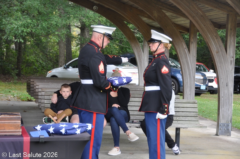 Last-Salute-military-funeral-guard-78