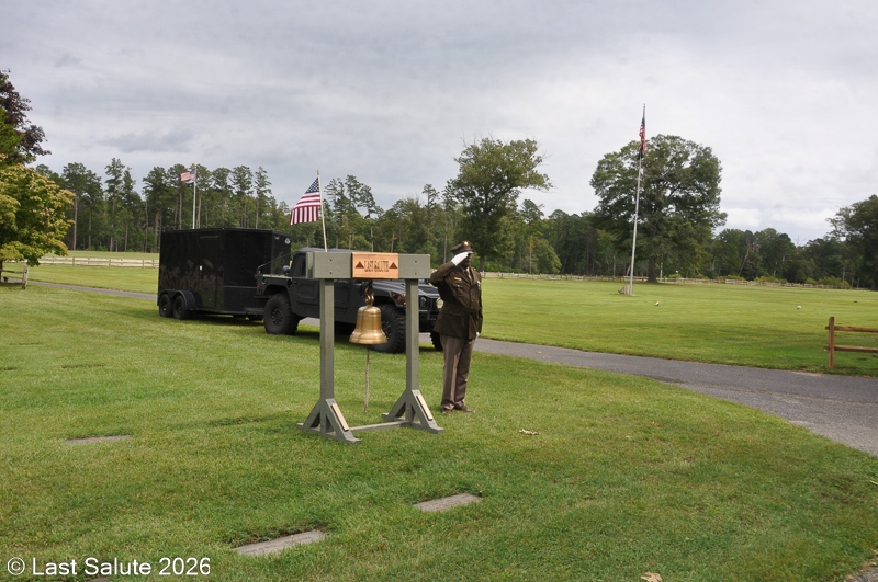 Last-Salute-military-funeral-guard-8