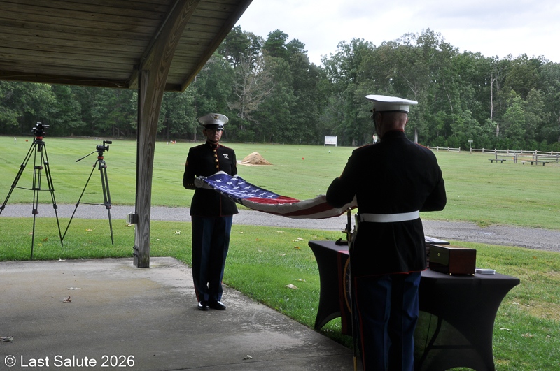Last-Salute-military-funeral-guard-82