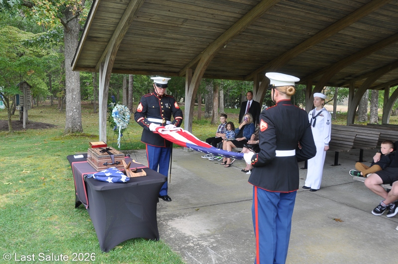 Last-Salute-military-funeral-guard-95