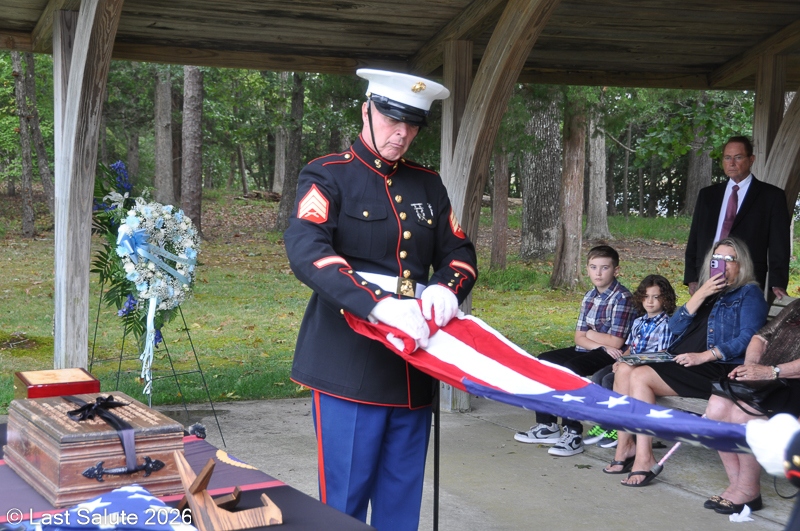 Last-Salute-military-funeral-guard-98