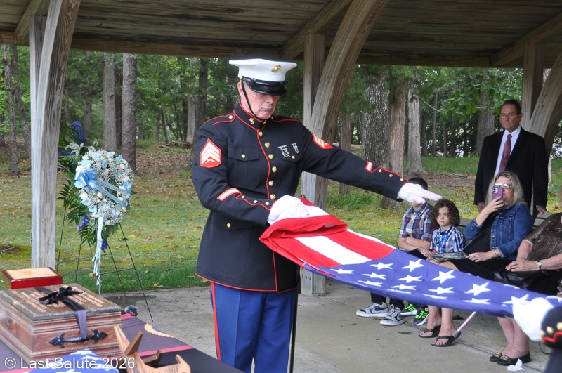 Last-Salute-military-funeral-guard-99