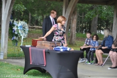 Last-Salute-military-funeral-guard-134
