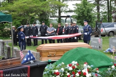 Last-Salute-military-funeral-honor-guard-DSC_0433