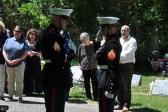 Last-Salute-military-funeral-guard-111