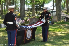 Last-Salute-military-funeral-guard-83