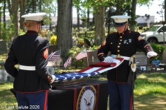 Last-Salute-military-funeral-guard-87