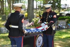 Last-Salute-military-funeral-guard-90