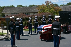 Last-Salute-military-funeral-guard-7371
