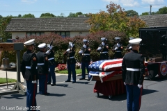 Last-Salute-military-funeral-guard-7375