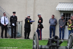 Last-Salute-military-funeral-guard-214